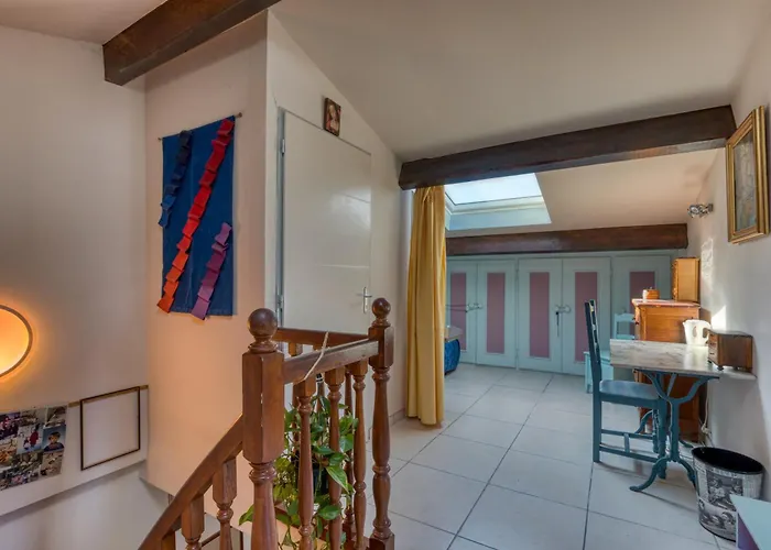 Cantegrel 1st Floor From 1 To 5 Bed & Breakfast Lunel-Viel
